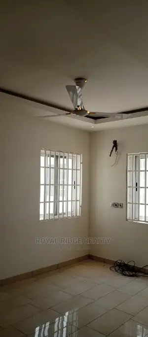 4bdrm Duplex in Airport Hills, Accra Metropolitan for Sale
