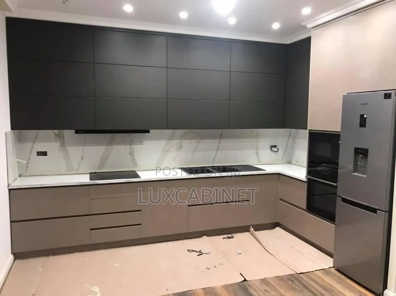 Customize Kitchen Cabinets