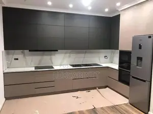 Customize Kitchen Cabinets