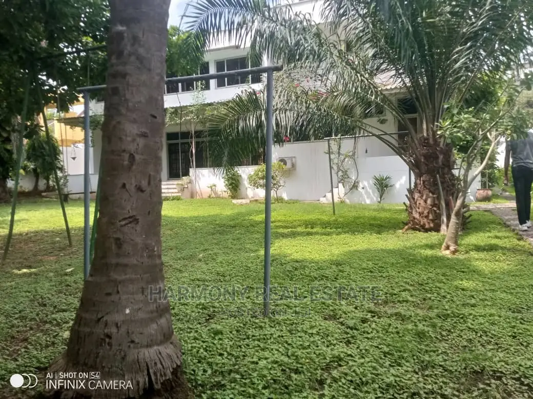 4bdrm House in Airport Residential Area for rent