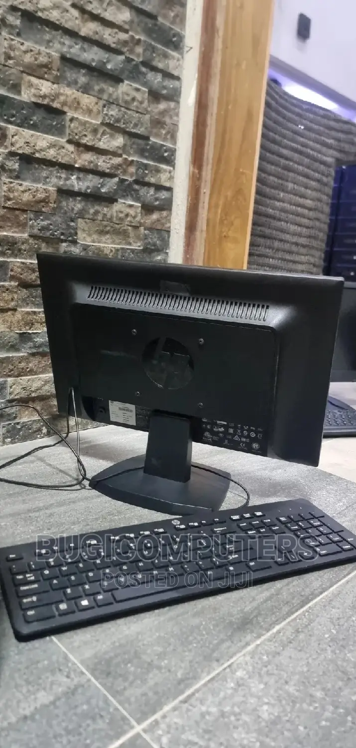 Desktop Computer HP 8GB AMD A8 HDD 500GB