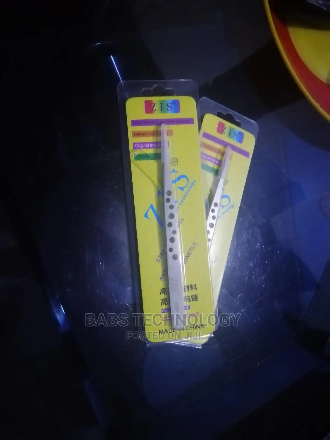 Tweezers Tweezers