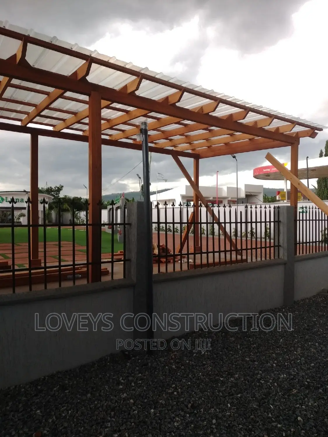 Lovey's Pergola