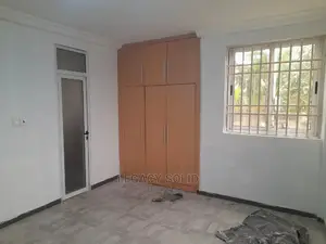 3bdrm Apartment in Legacy Solid Real, Ledzokuku-Krowor for rent