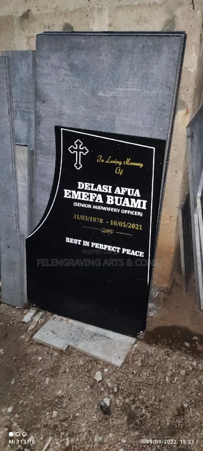 Granite / Porcelain Headstone