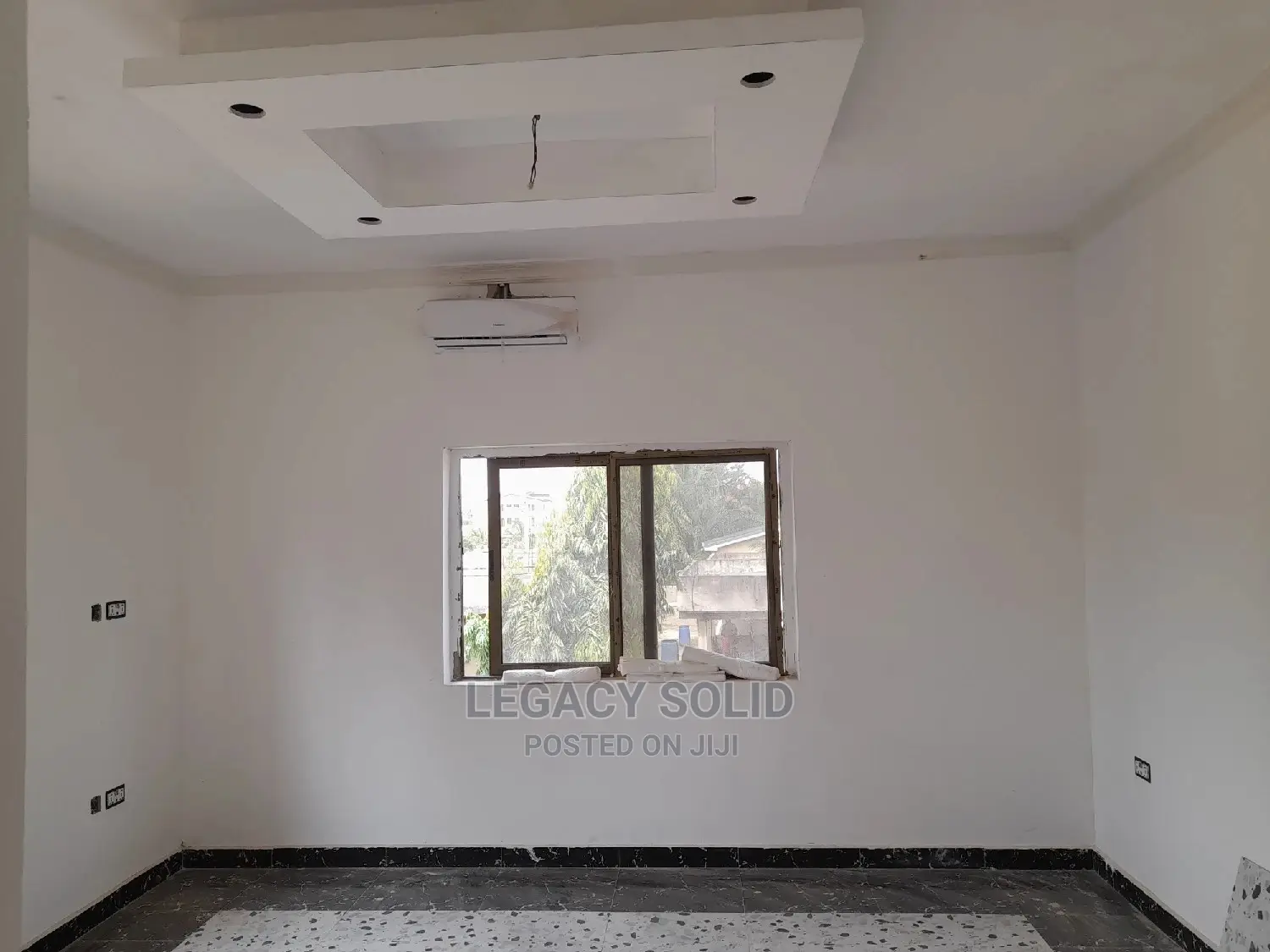 2bdrm Apartment in Legacy Solid Real, Ledzokuku-Krowor for Rent