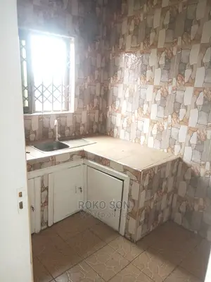 1bdrm Apartment in Dr Roko, Ablekuma for rent