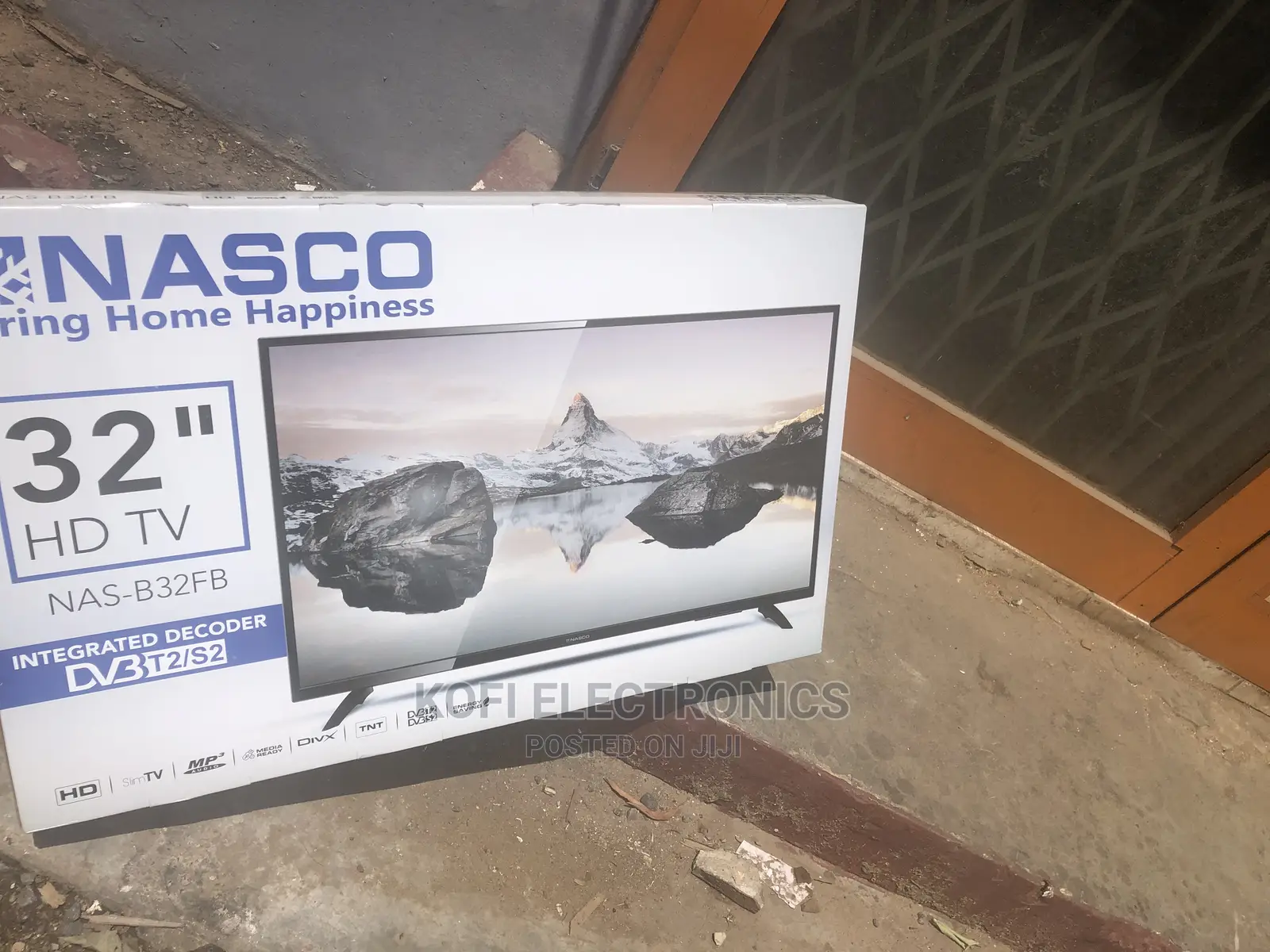 Current Nasco 32inches Digital Satellite TV