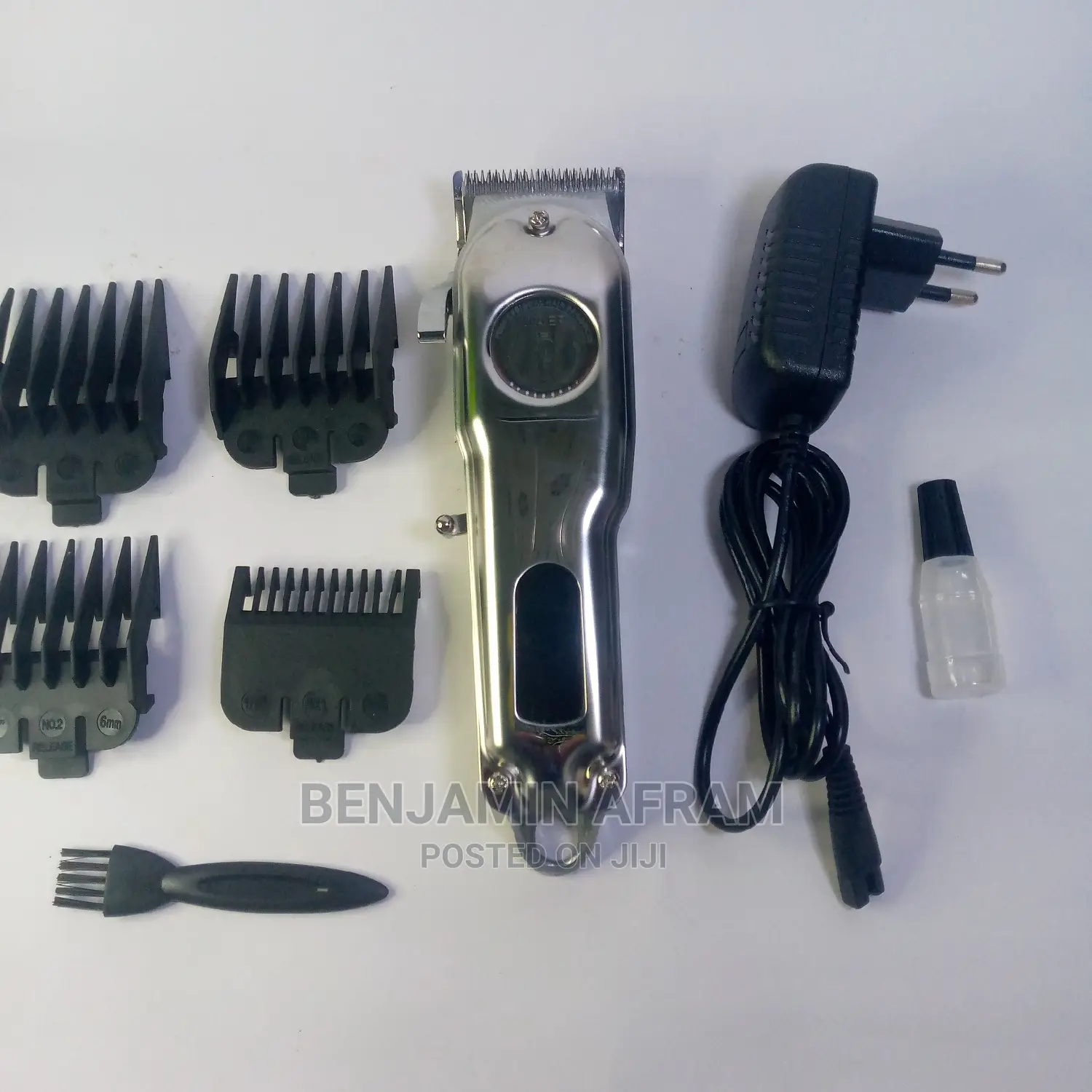 Rechargeable Digital Barbering Machine