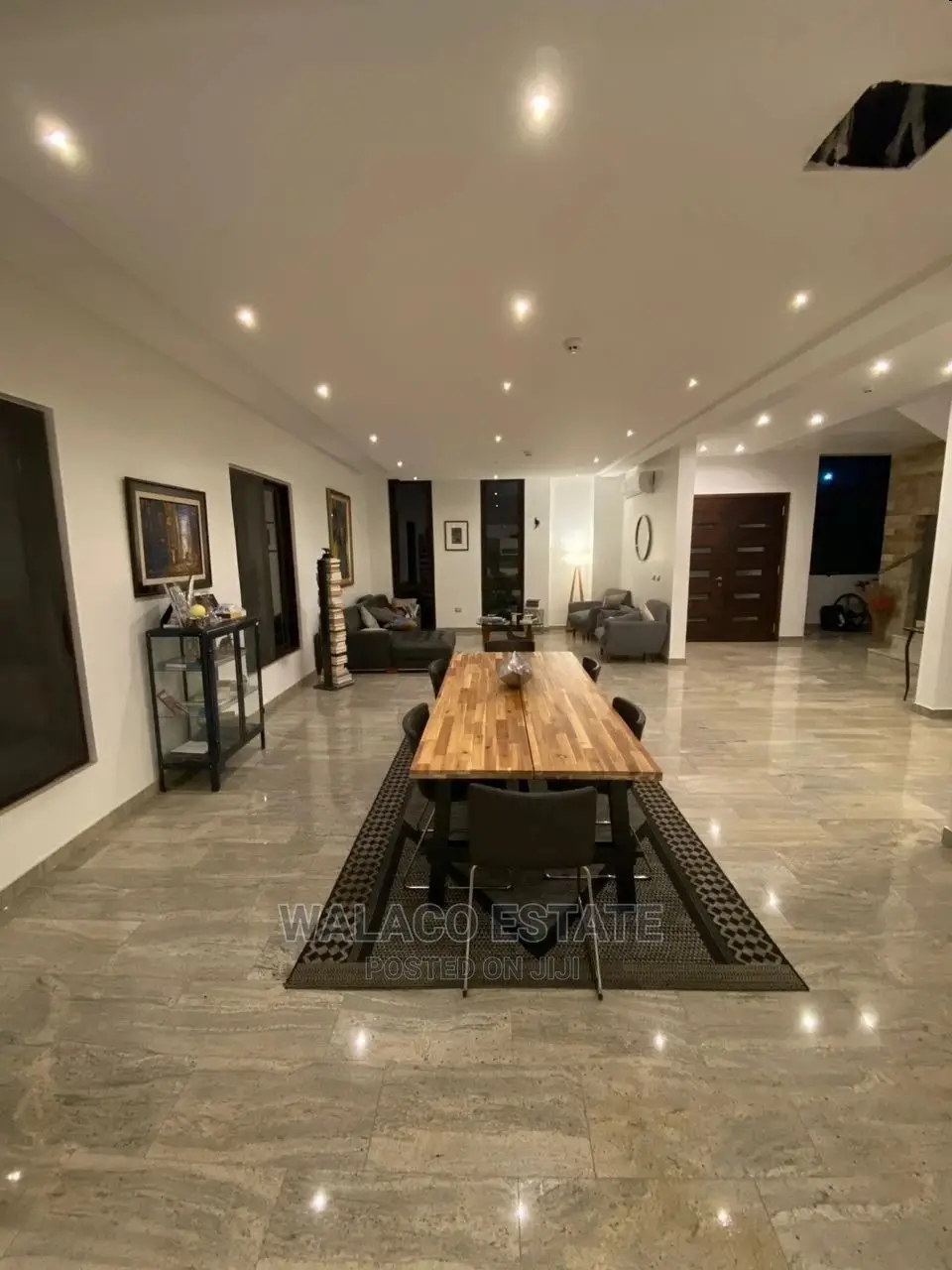 5bdrm Townhouse / Terrace in Walako Estate, a C Mall Area for Rent