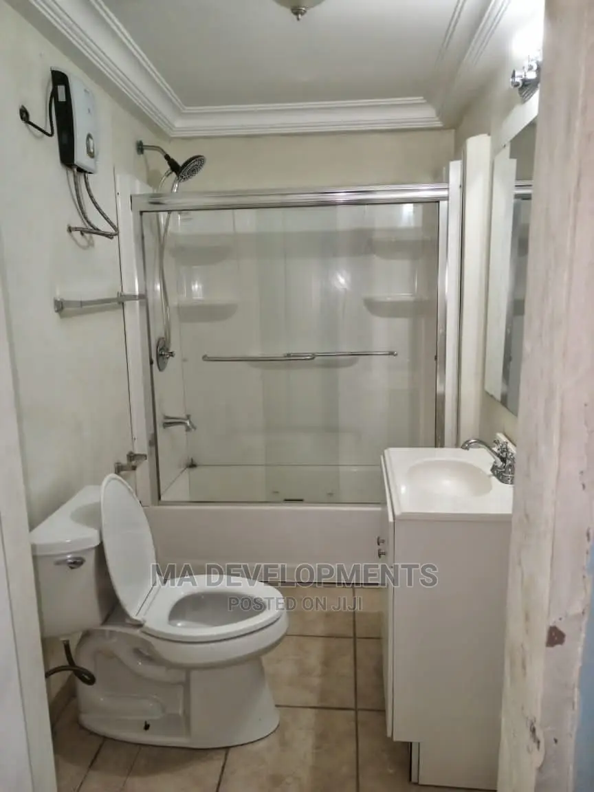 Furnished 9bdrm Villa in Ma Developments, Sunyani Municipal for Sale