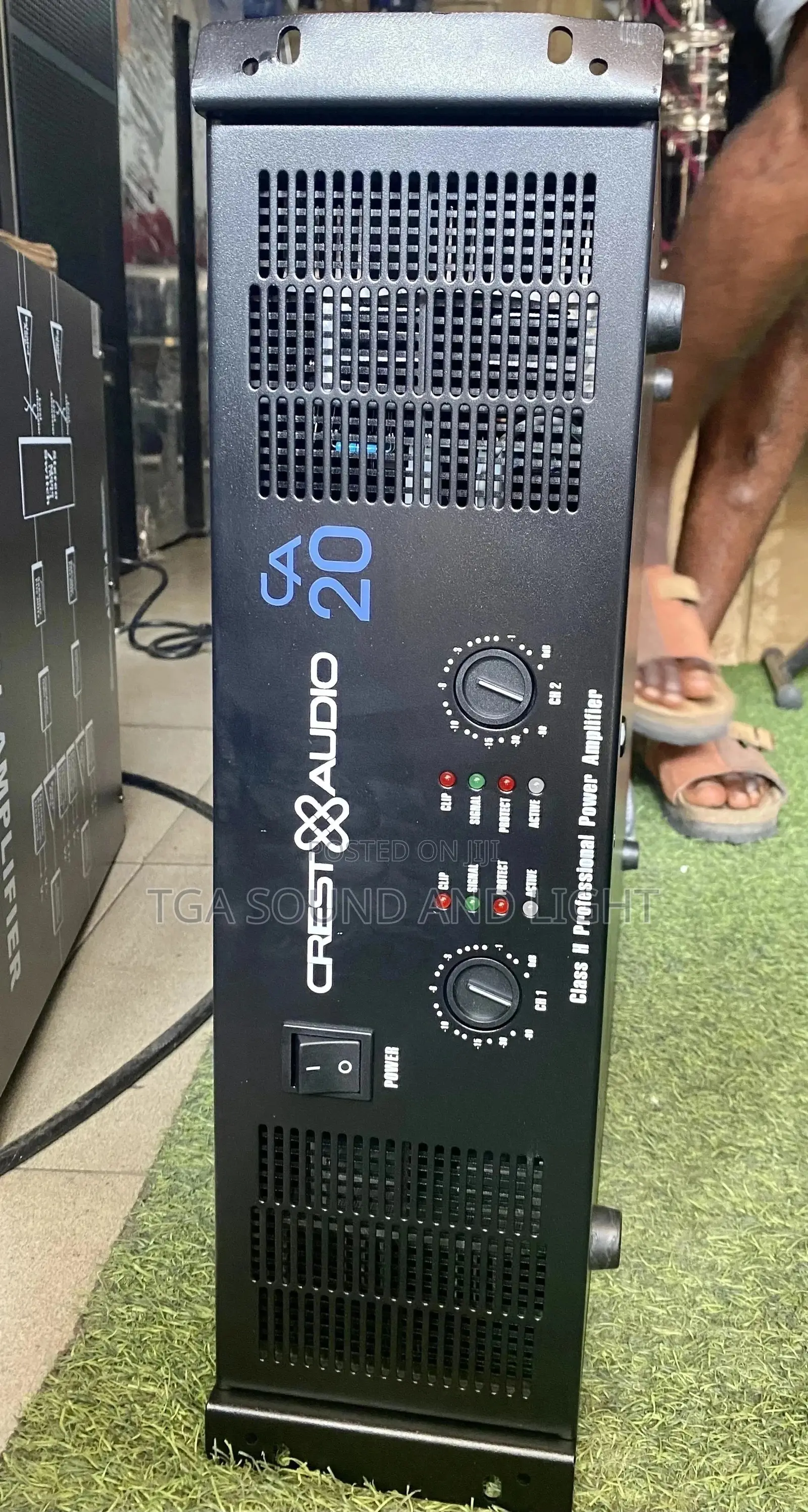 Crest Audio Ca20 Power Amplifier - Longboard
