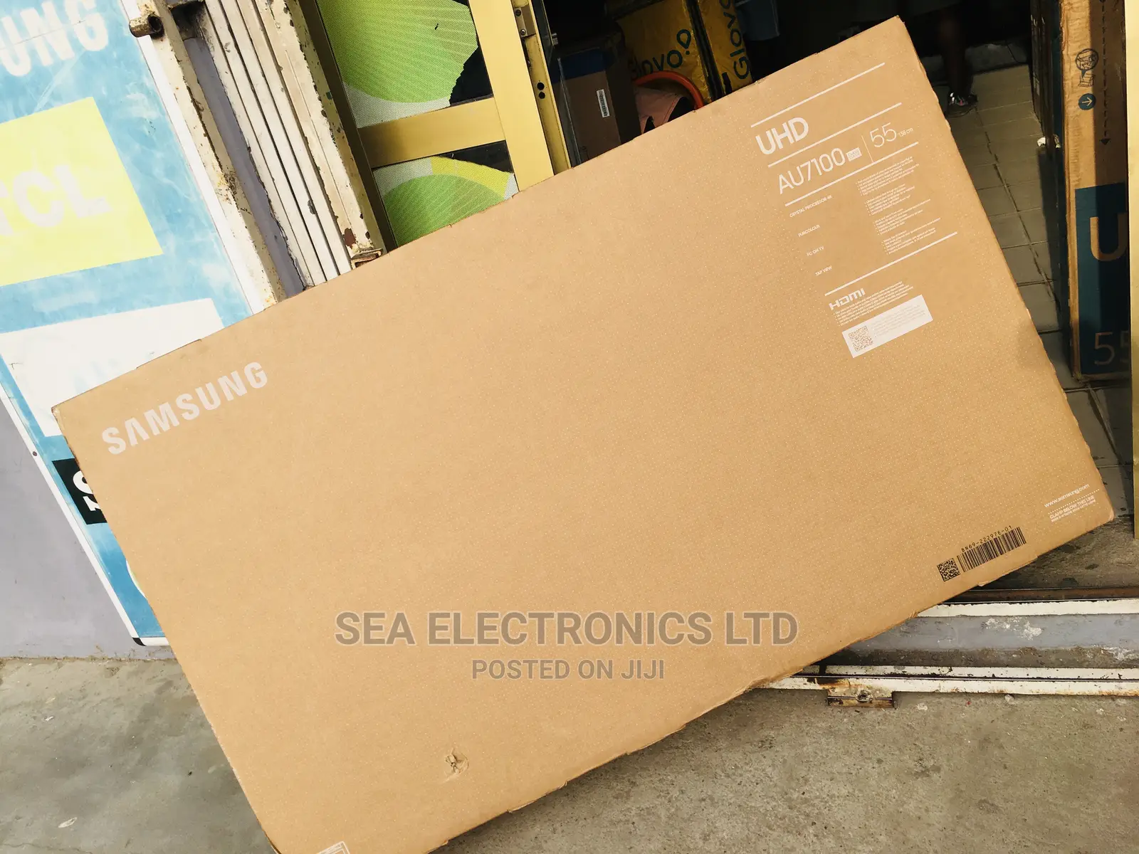 Samsung 55-Inch AU-7000 Smart TV | Crystal UHD