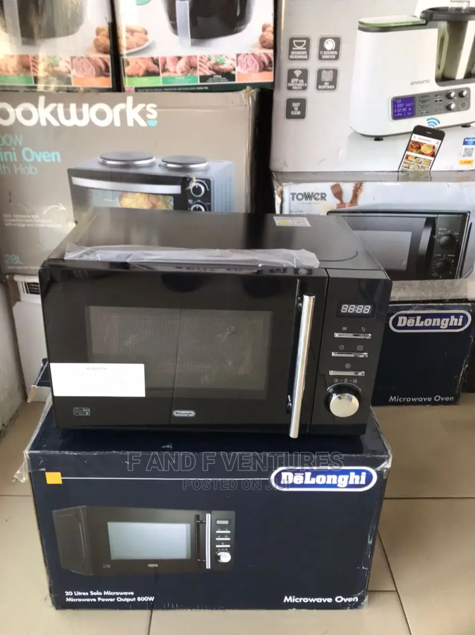 Delonghi Digital Microwave 20l- Uk