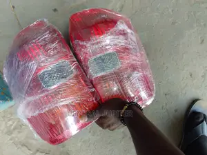 Toyota Rav4 2003/5 Tail Light Pair.