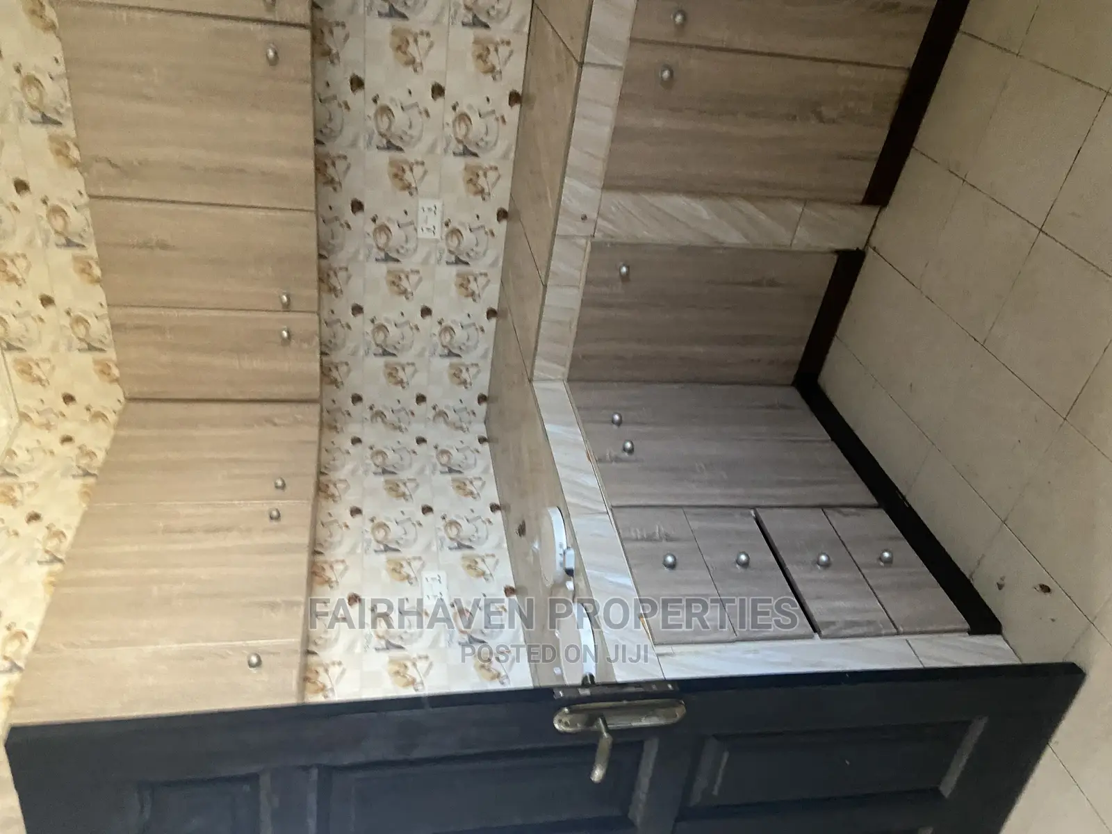 2bdrm Apartment in Tseaddo, Teshie for rent