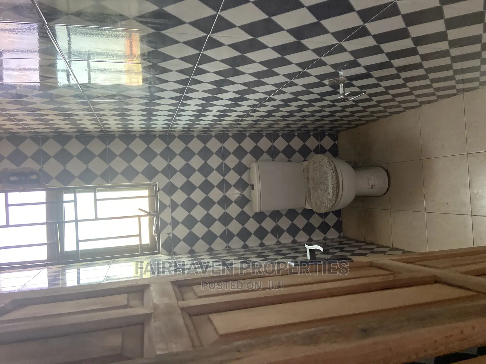 2bdrm Apartment in Tseaddo, Teshie for rent