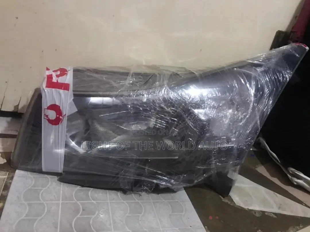 Chevrolet Cruze Headlight Pair