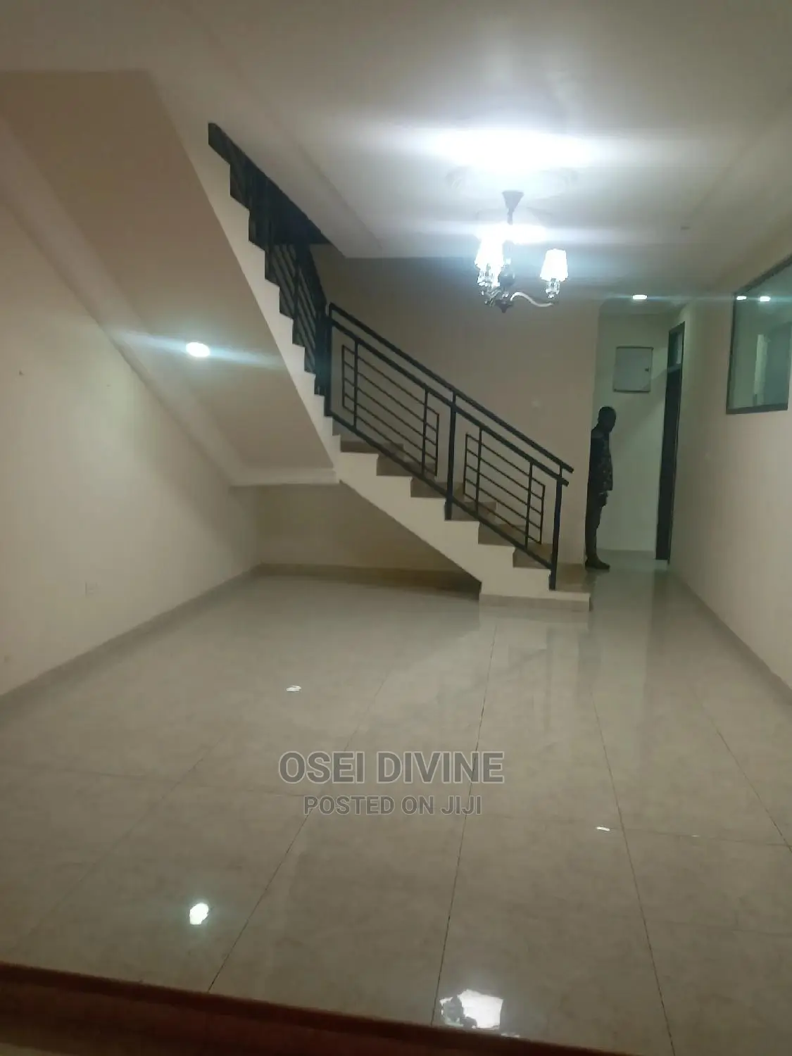 Highly Exe Self Compound House-4