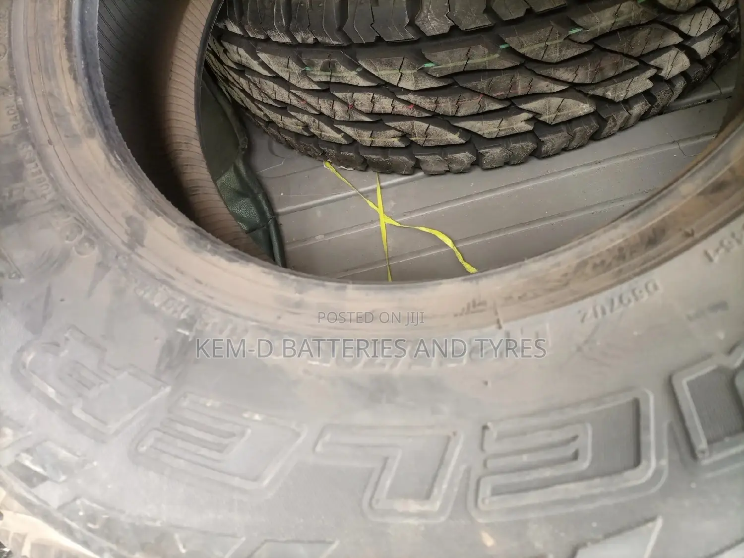 265/70r16 Bridgestone Dueler a/T All Terrain Tyres Tires