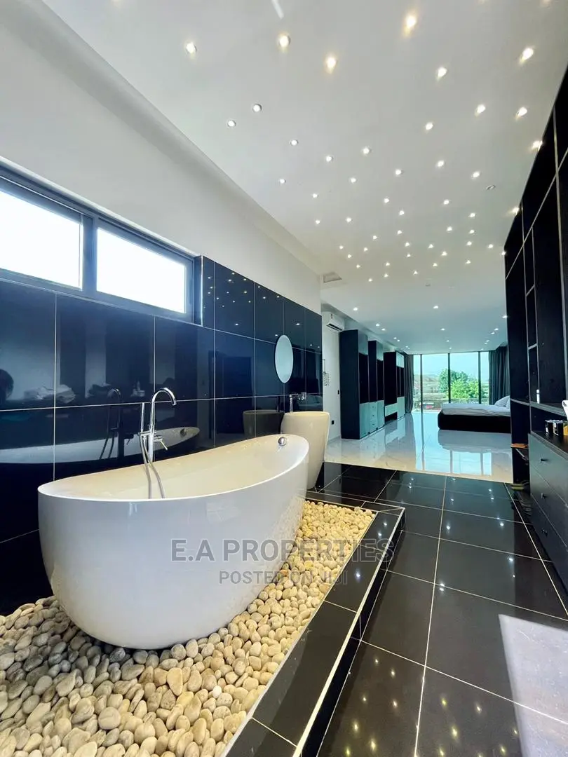 Furnished 5bdrm Mansion in E a Properties, American House for Sale