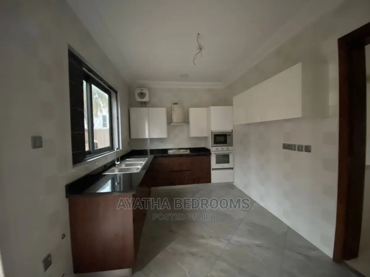 Furnished 4bdrm House in Ayathar Bedroom, Achimota for Sale