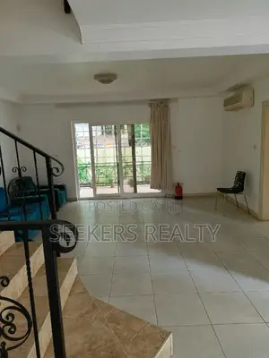 4bdrm Townhouse / Terrace in Seekers Realty, Cantonments for Rent