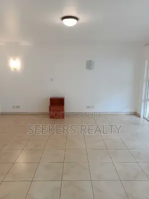 4bdrm Townhouse / Terrace in Seekers Realty, Cantonments for Rent