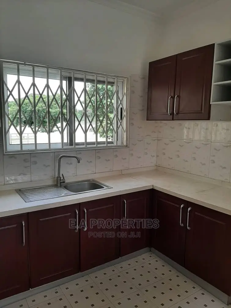 4bdrm House in E a Properties, Ghana Flag for Rent