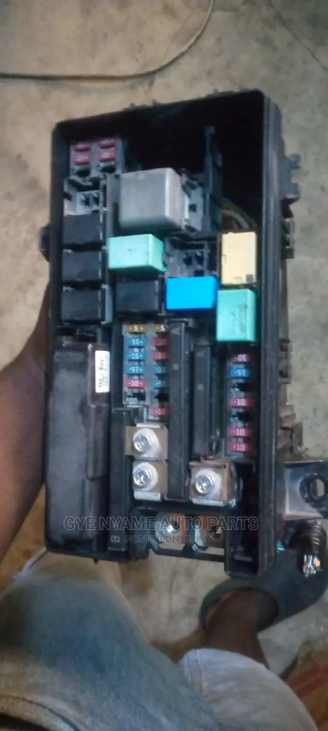Honda Civic 2017 Engine Fuseboard