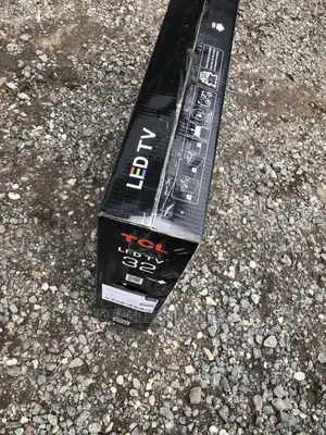 TCL LED TV 32inchs
