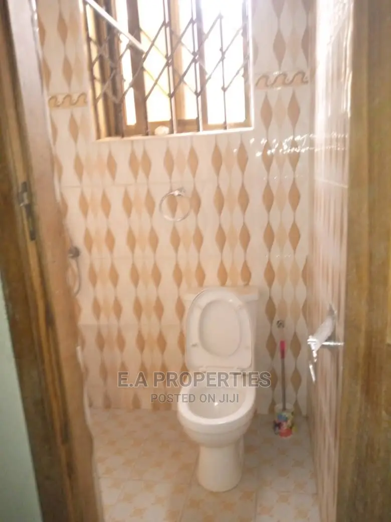6bdrm House in E a Propertis, Ability for Sale