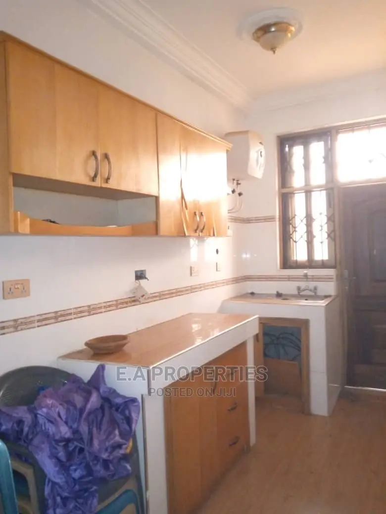 6bdrm House in E a Propertis, Ability for Sale