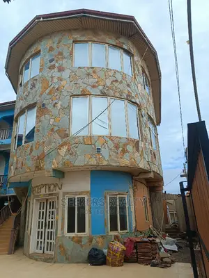 50bedroom Hotel  for Sale at South Labadi