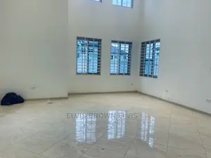 5bdrm Duplex in Living Large, East Legon for Sale