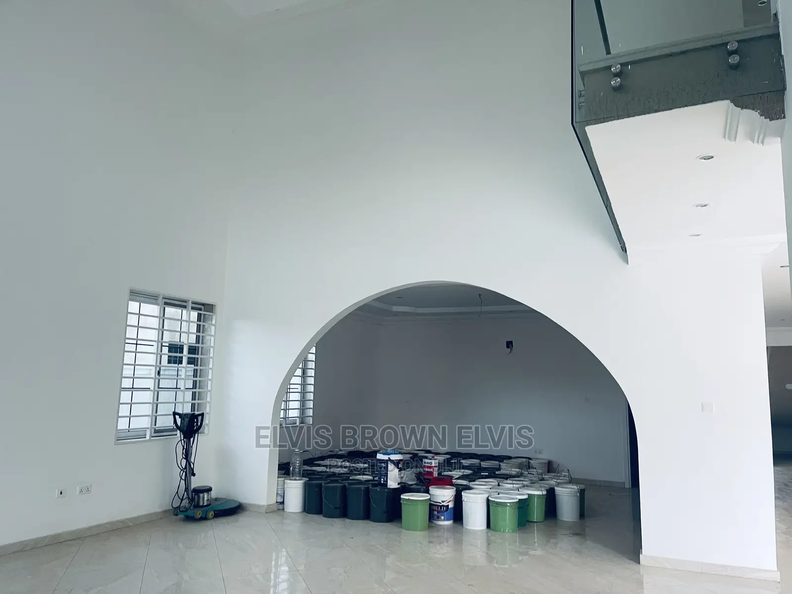 5bdrm Duplex in Living Large, East Legon for Sale