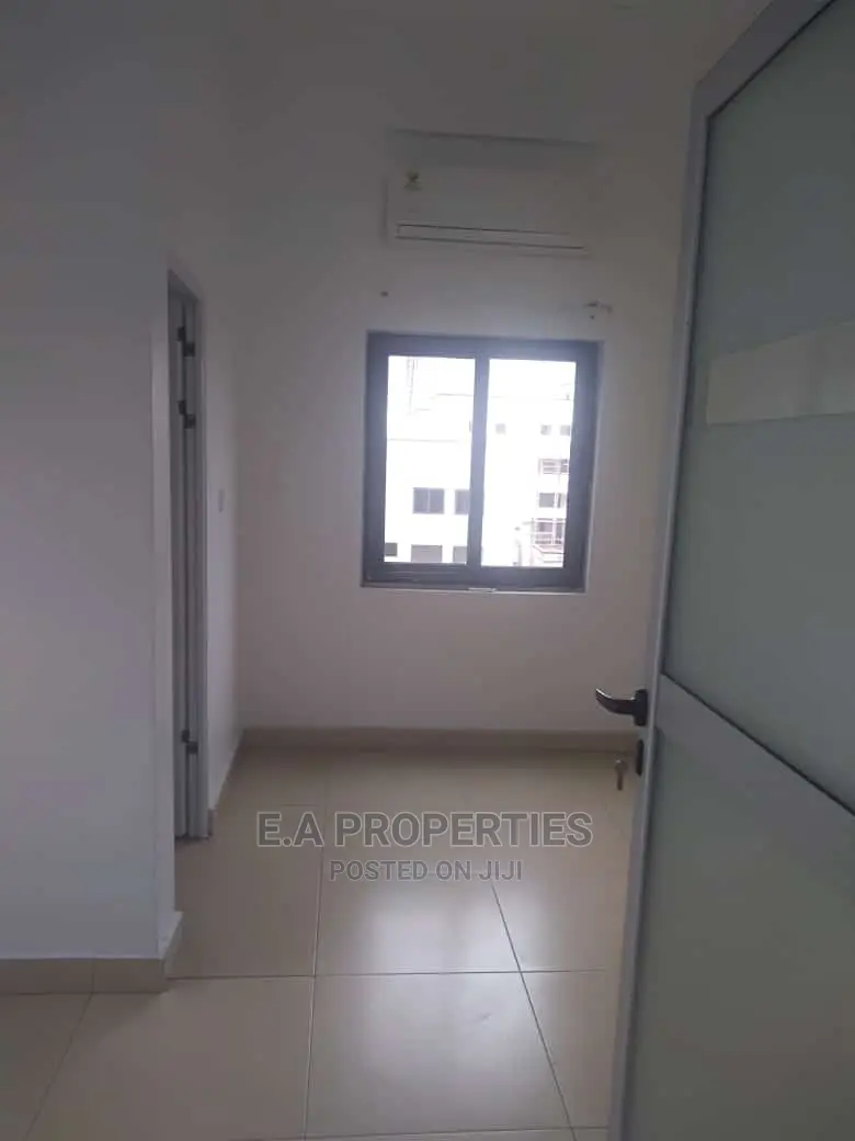 3bdrm Apartment in E a Properties, Ability for Rent