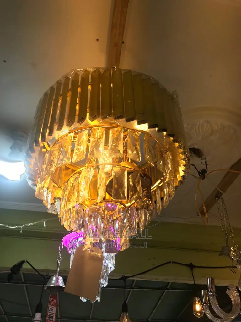 Beautiful Chandelier Light for Homes
