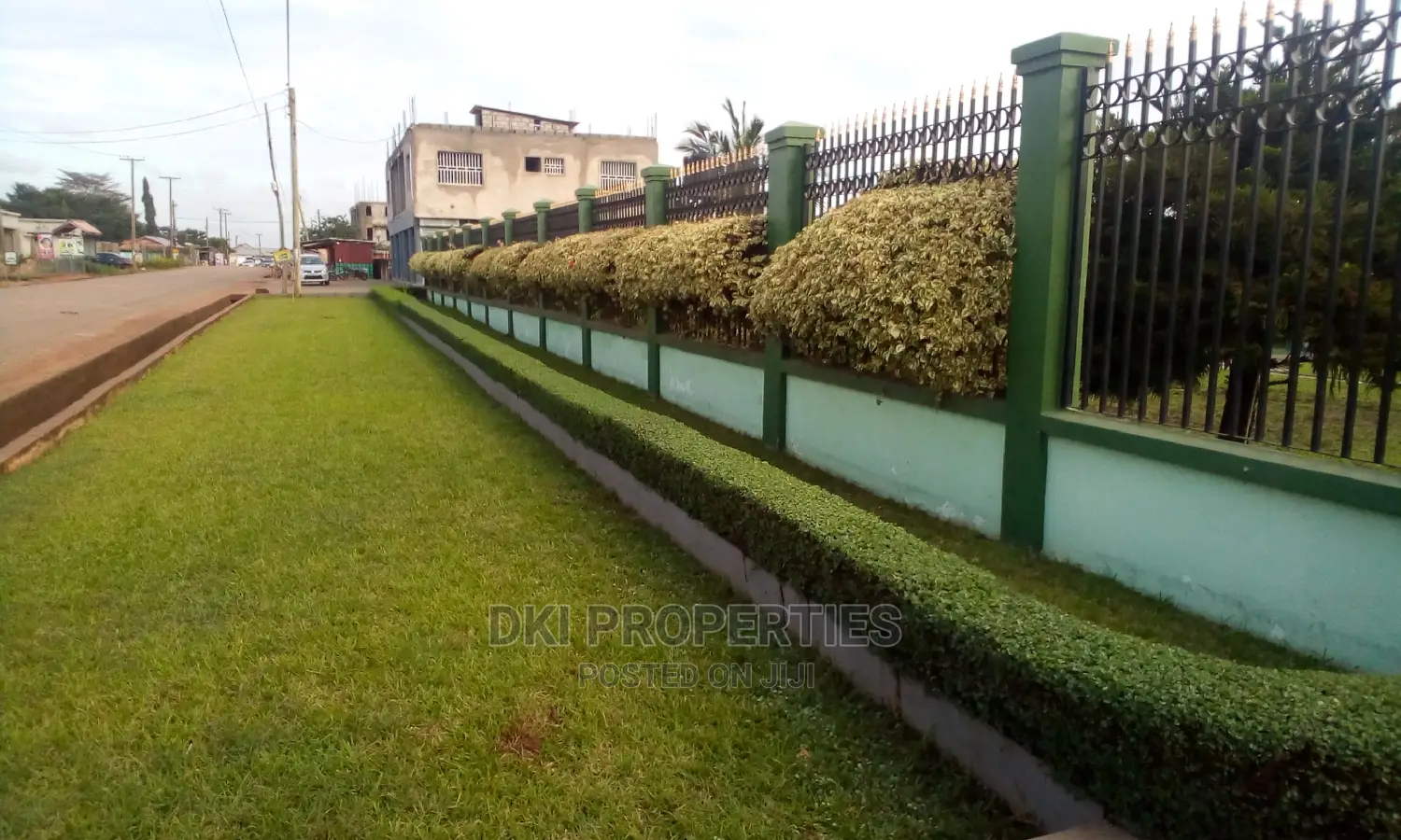 7bdrm Mansion in Dki Properties, Owusu Ansah for sale