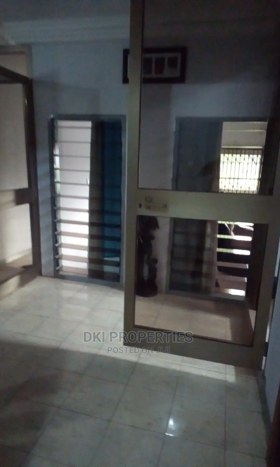 7bdrm Mansion in Dki Properties, Owusu Ansah for sale