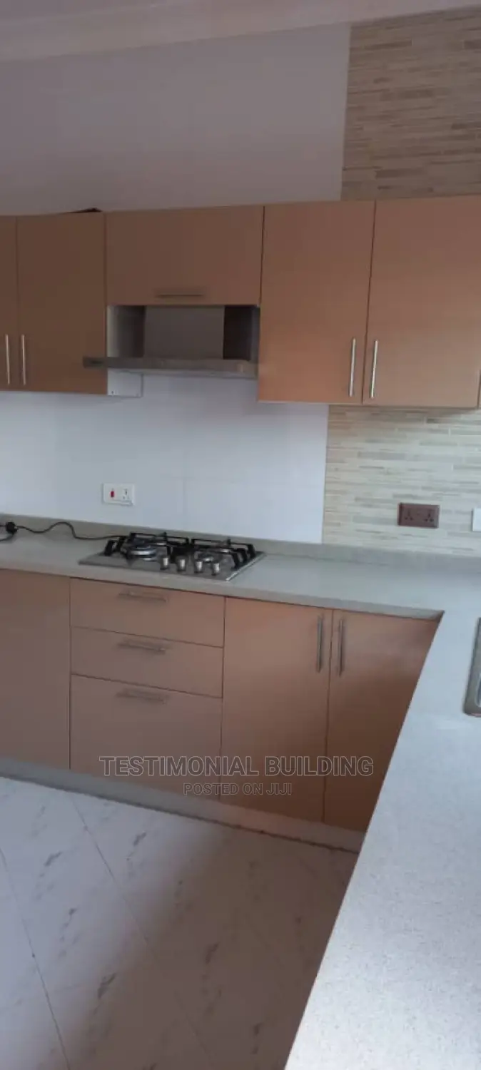 6bdrm House in Testimonial Building, East Legon for Sale