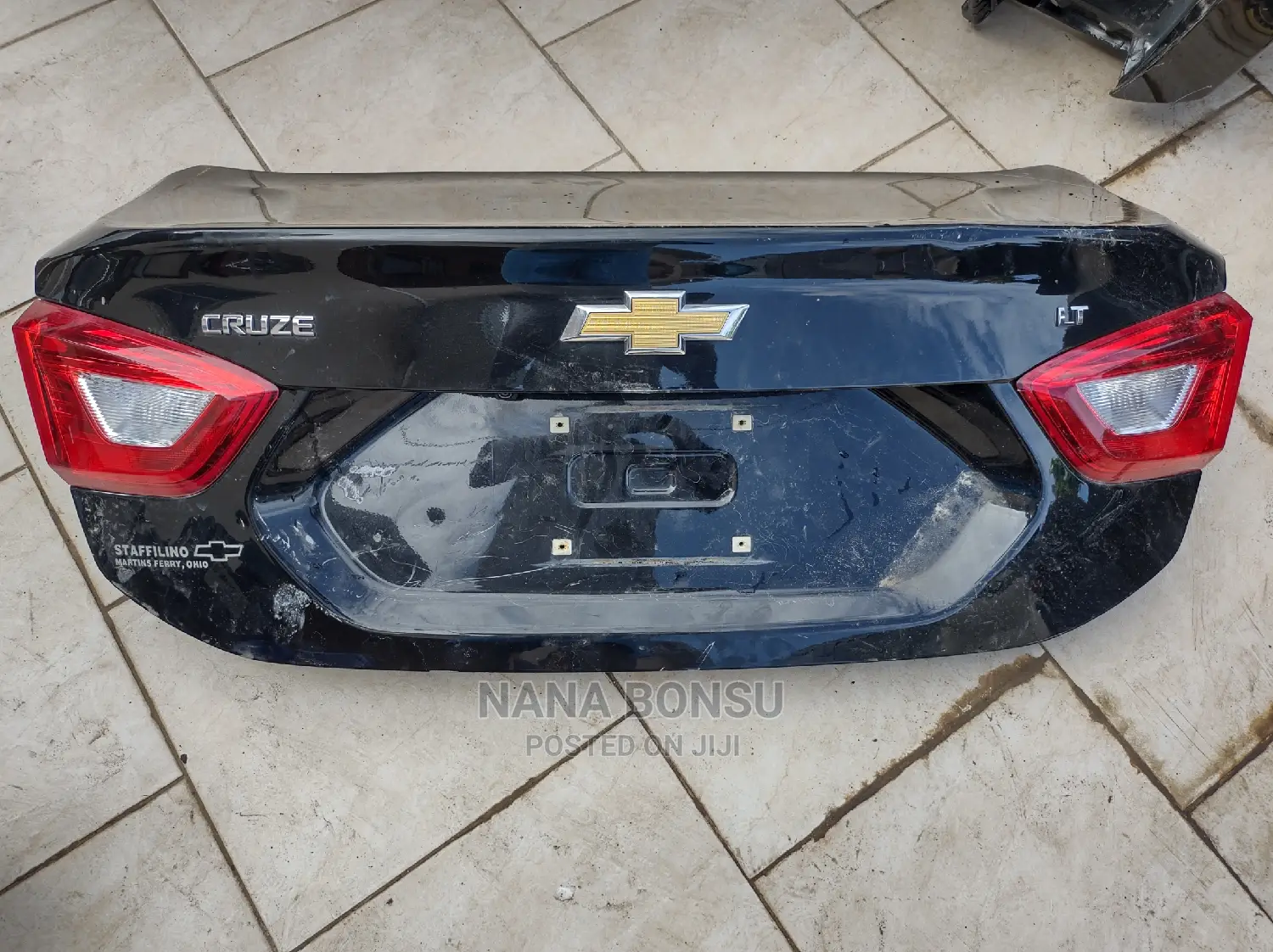 2017 to 2022 Chevrolet Cruze Booth With Reverse Camera