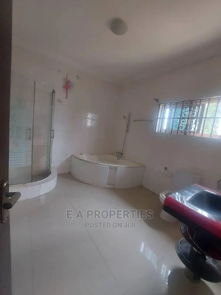 4bdrm House in E a Properties, Little Legon for Rent