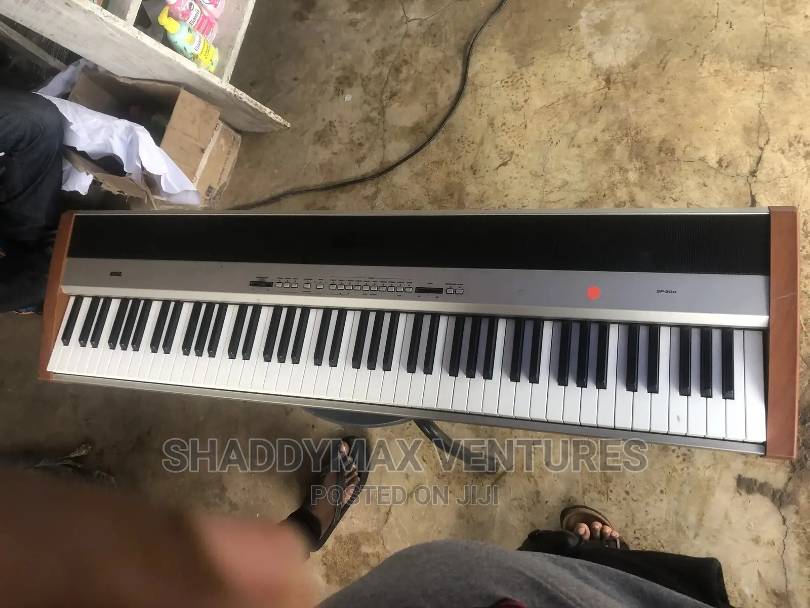 Korg SP 100 Piano Keyboard