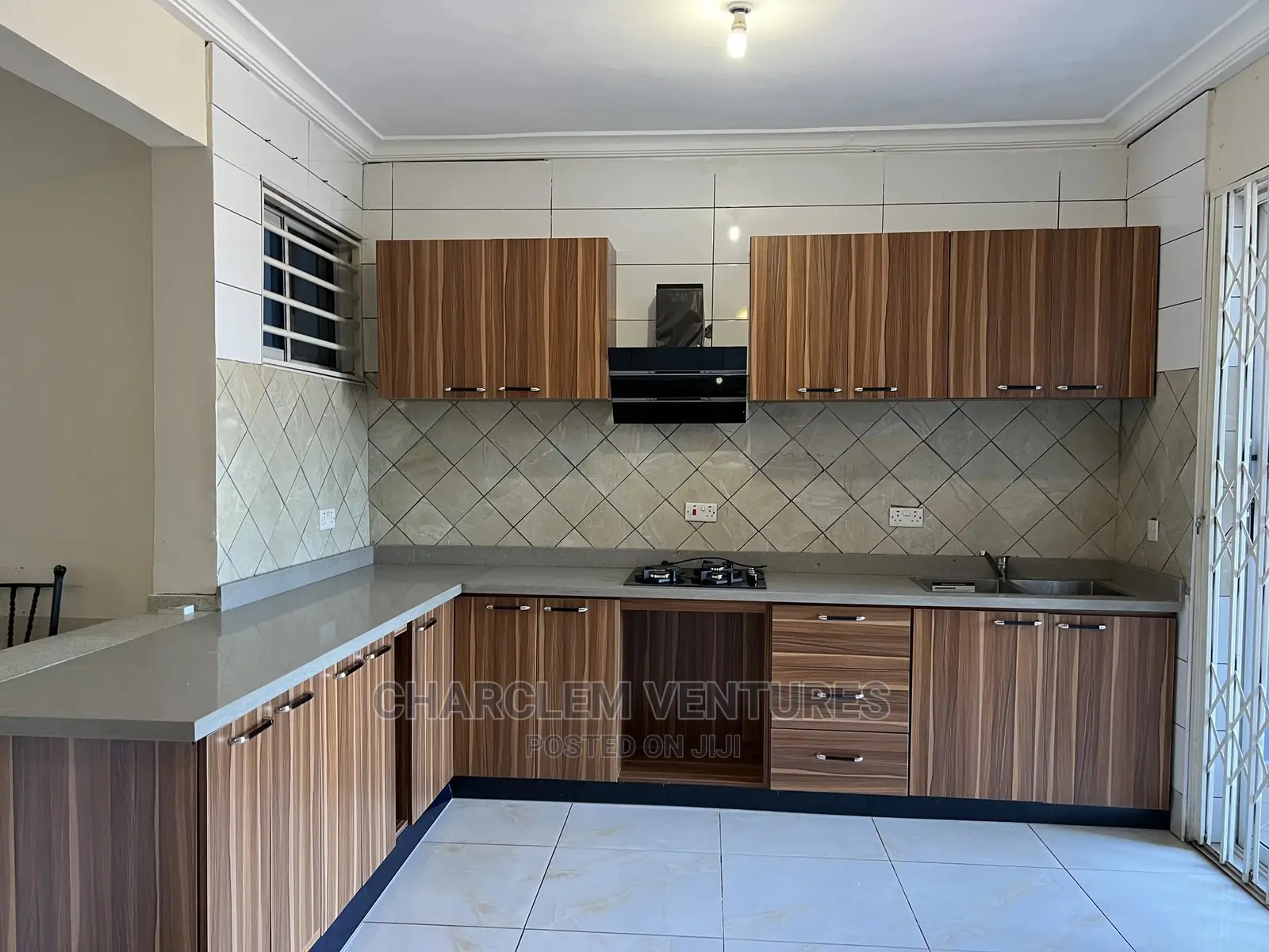 3bdrm House in East Legon for Rent