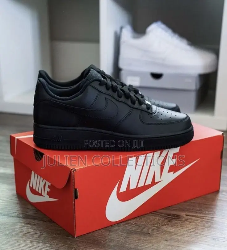 Nike Air Force 1