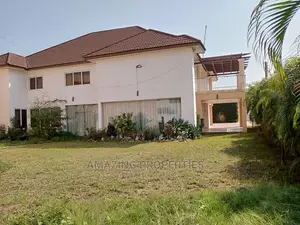 10bdrm Farm House in 23 Bedroom House* for Sale