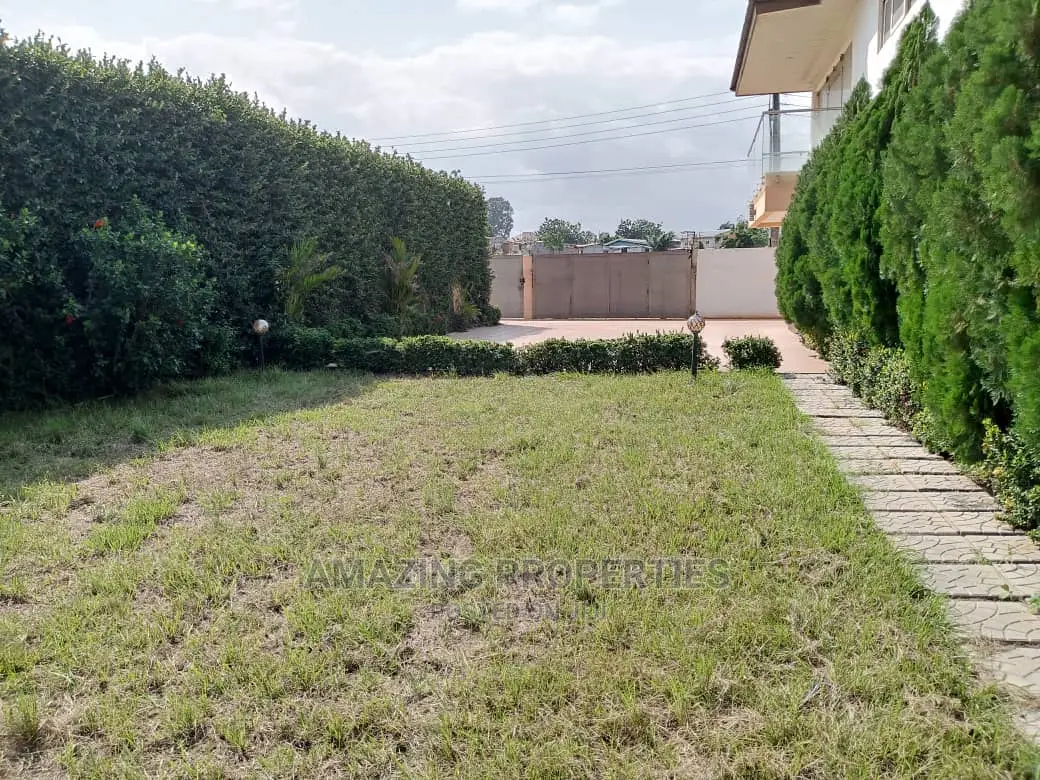 10bdrm Farm House in 23 Bedroom House* for Sale