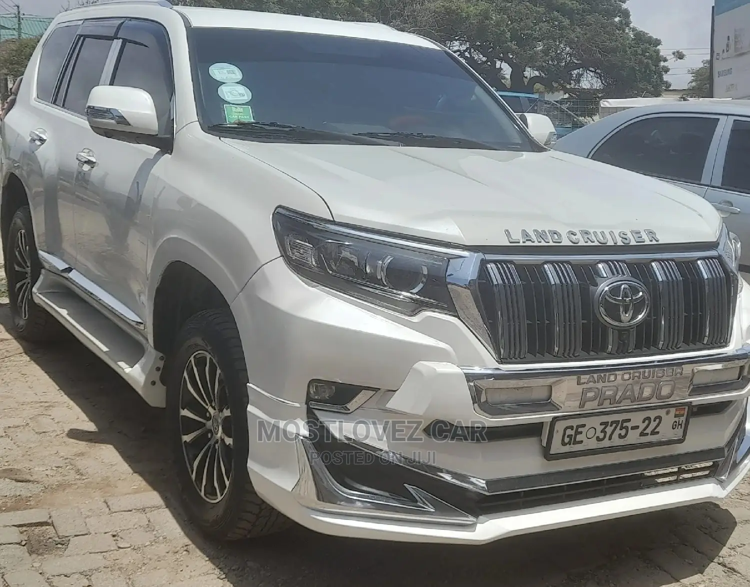 Car for Rent. Rent a Land-Cruisers Prado for Airport Pickup