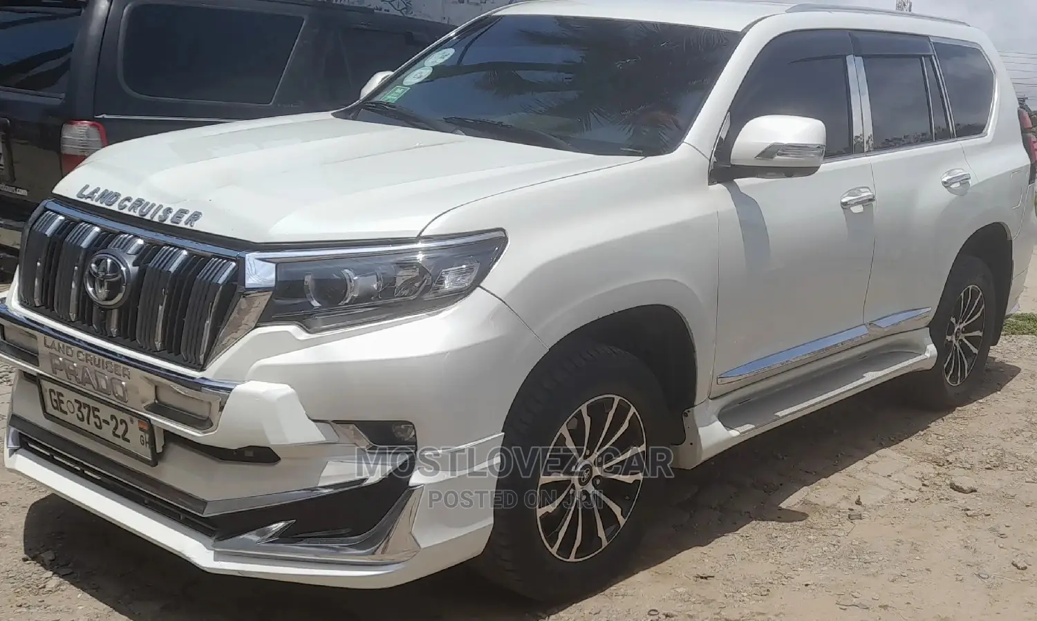 Car for Rent. Rent a Land-Cruisers Prado for Airport Pickup